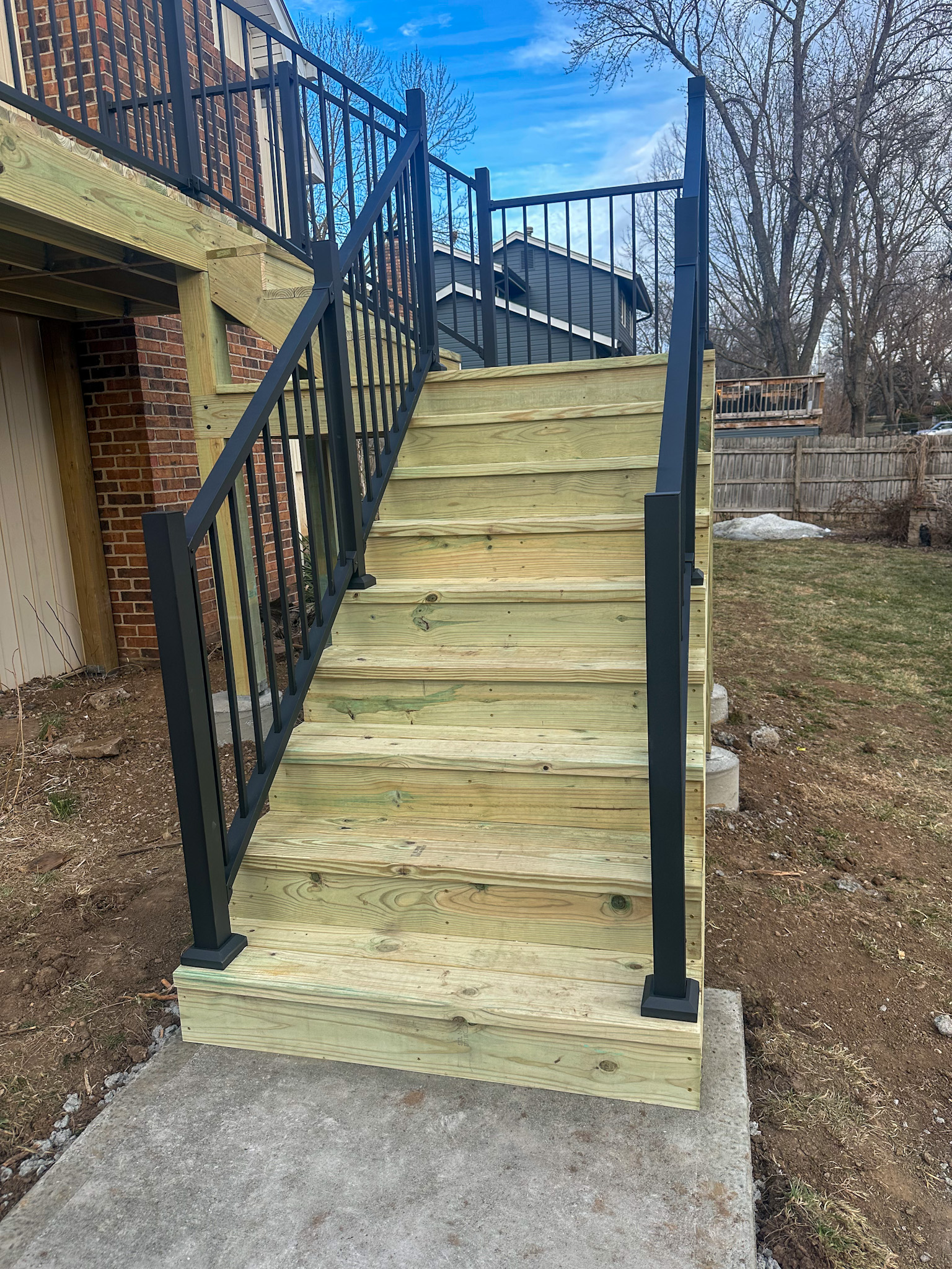 Wood Deck with Aluminum Railing